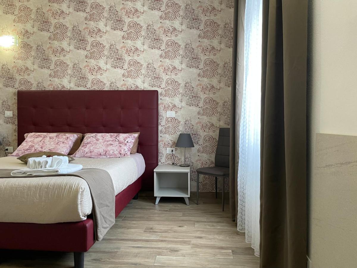 Porta Santa Croce Hotel Florence Exterior photo